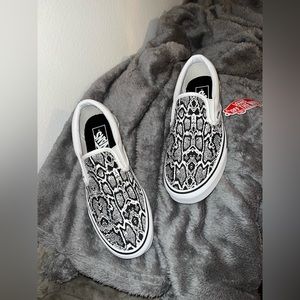 VANS Classic Slip-On Python White/True White Snake Skin  7 Mens 8.5 Women’s